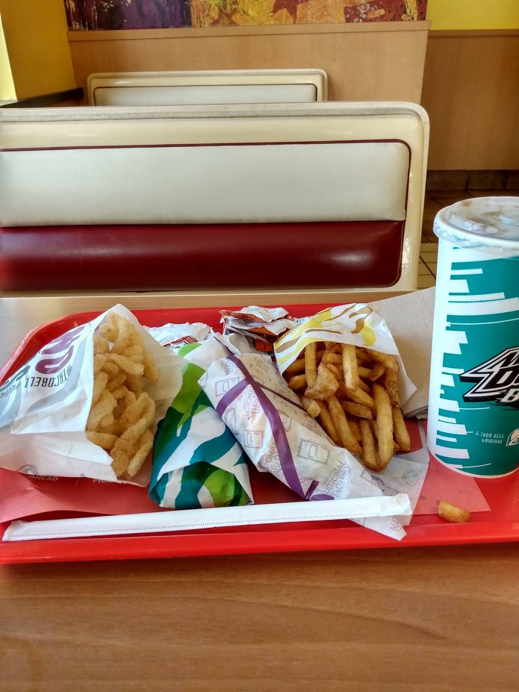 Taco Bell | meal takeaway | 951 Homer Watson Blvd, Kitchener, ON N2C 1L8, Canada | 5197489051 OR +1 519-748-9051