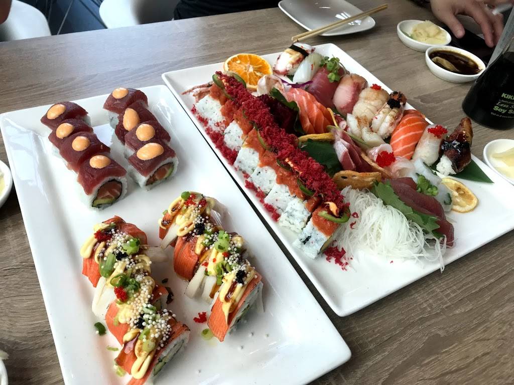 Sushi Rock | restaurant | 1900 Clarendon Blvd, Arlington, VA 22201, USA | 5713128027 OR +1 571-312-8027