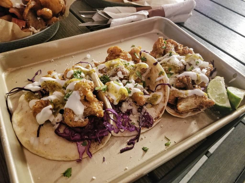 Citizen Crust | restaurant | 229 Patriot Pl, Foxborough, MA 02035, USA | 5085436547 OR +1 508-543-6547