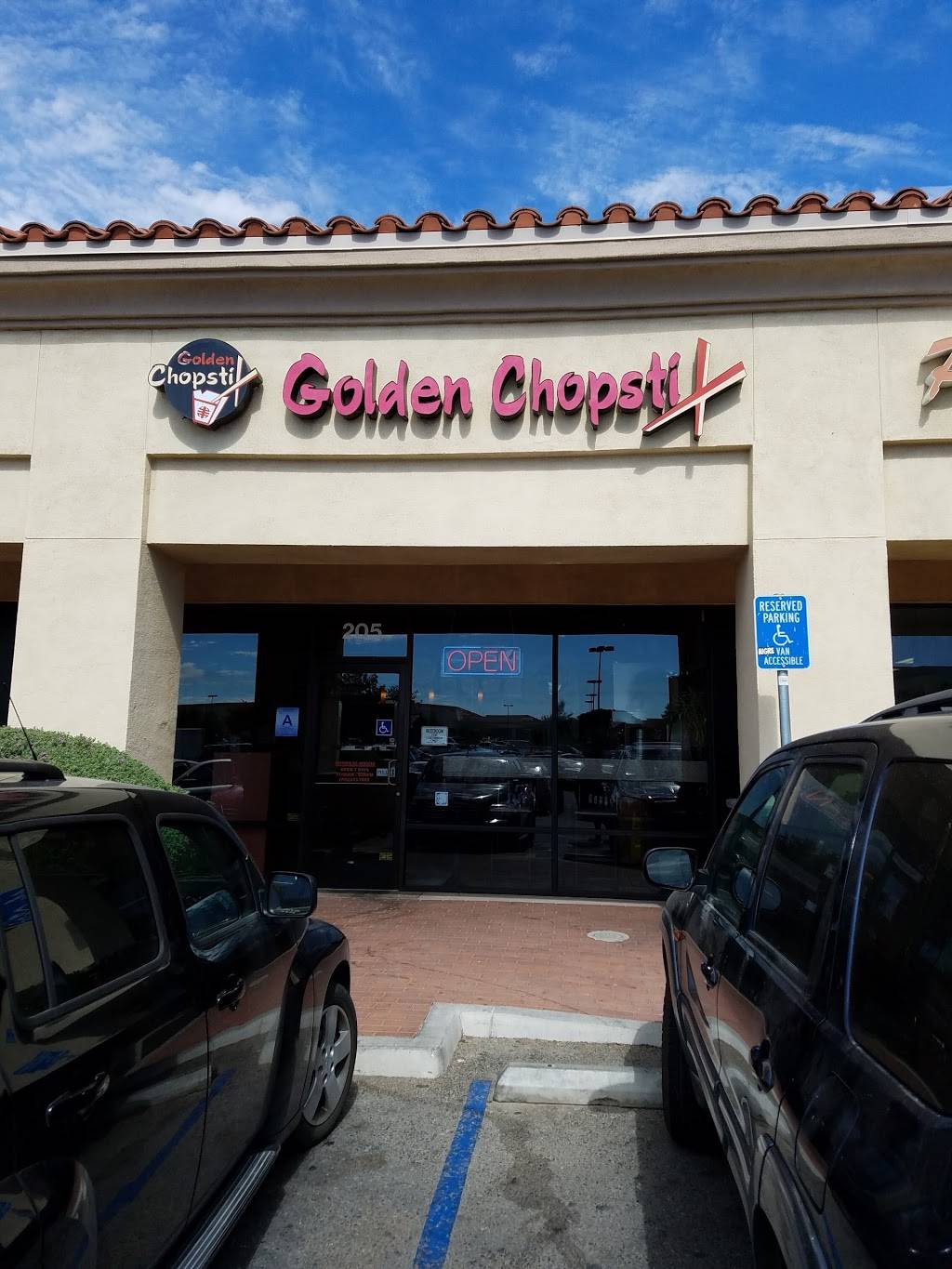 Golden Chopstix | restaurant | 15683 Roy Rogers Dr #205, Victorville, CA 92394, USA | 7602437888 OR +1 760-243-7888