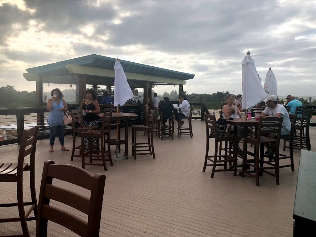 Salt Shack | restaurant | 100 Ocean Pkwy, Babylon, NY 11702, USA | 6314227222 OR +1 631-422-7222