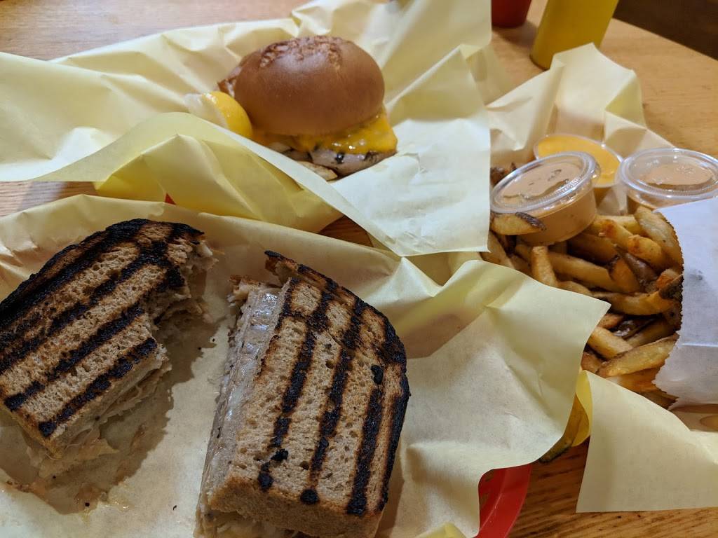 Mustards Last Stand | restaurant | 1719 Broadway, Boulder, CO 80302, USA | 3034445841 OR +1 303-444-5841