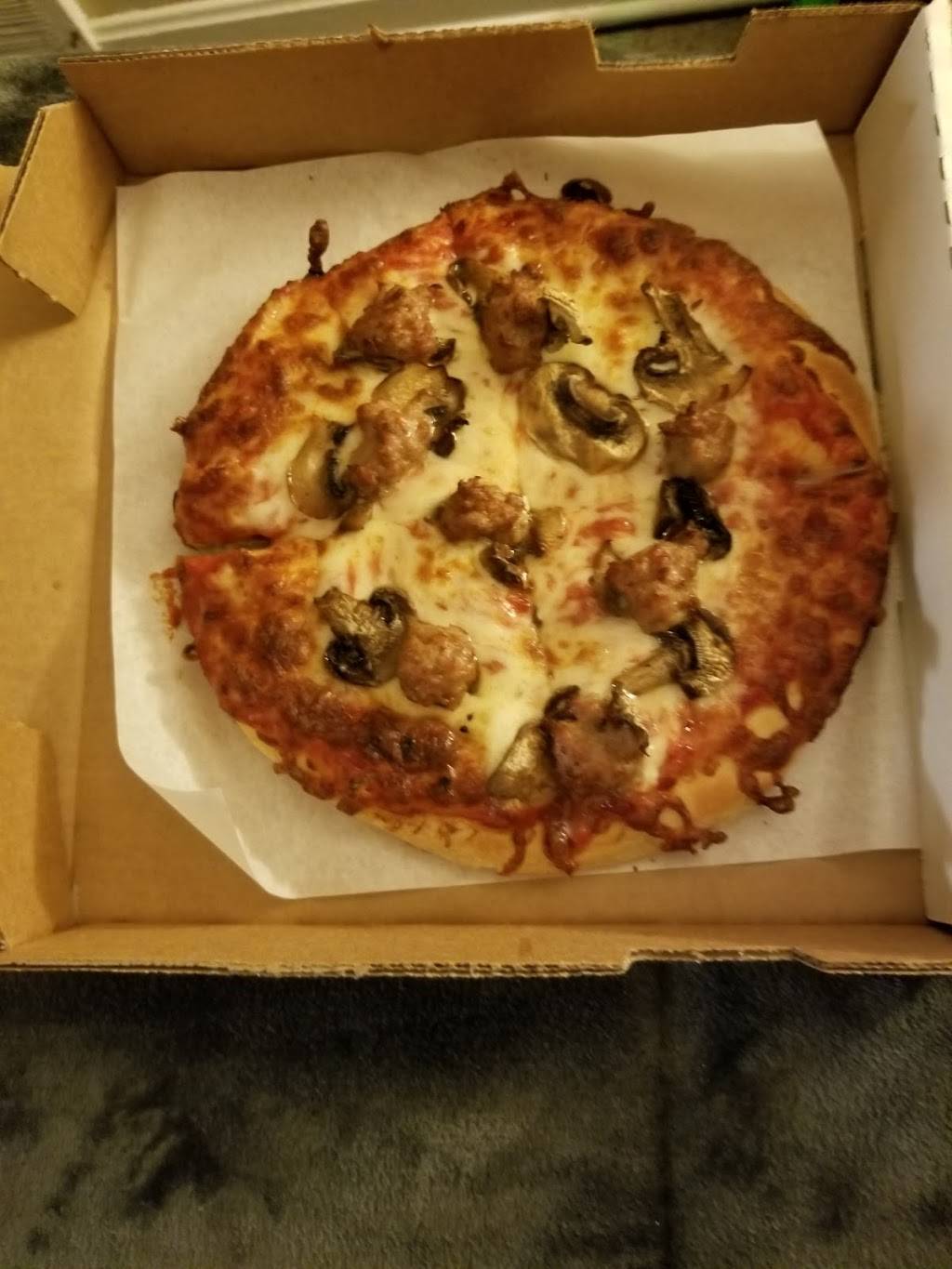 Roccos Pizza | restaurant | 2008 East Ave, Akron, OH 44314, USA | 3307454441 OR +1 330-745-4441