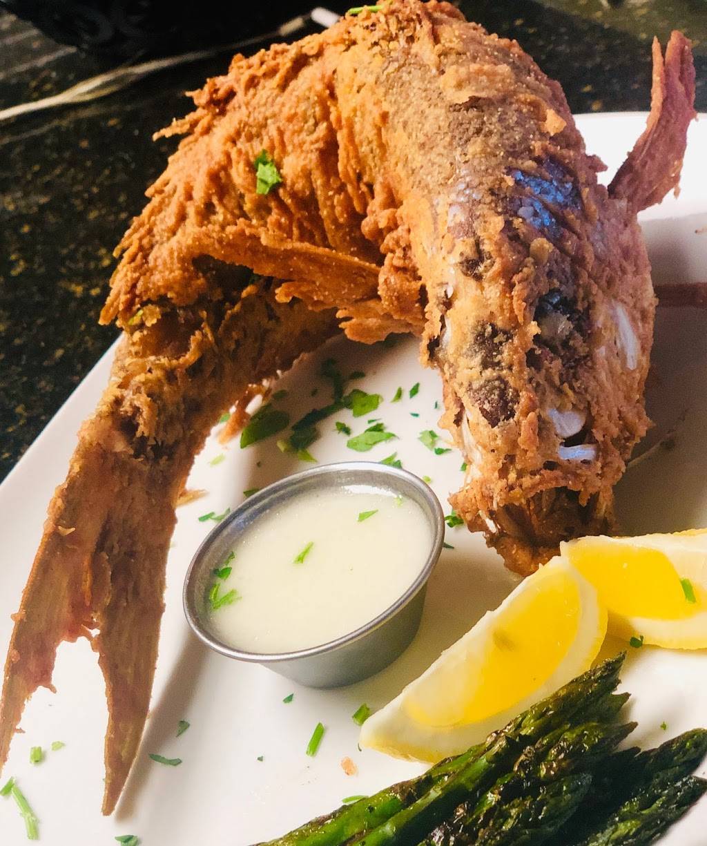 Gringo’s Oyster Bar | restaurant | 1549 Sunset Dr, Coral Gables, FL 33143, USA | 3052849989 OR +1 305-284-9989