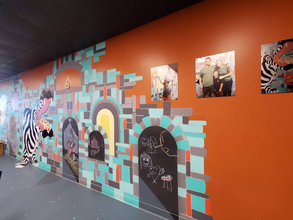 Zippoz Pizza | meal delivery | 3950 S US Hwy 17 92 #1024, Casselberry, FL 32707, USA | 4079605209 OR +1 407-960-5209