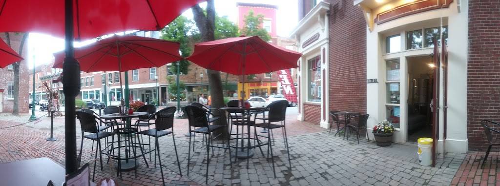 Two Gramps Brewing | restaurant | 266 Water St, Gardiner, ME 04345, USA | 2075920776 OR +1 207-592-0776