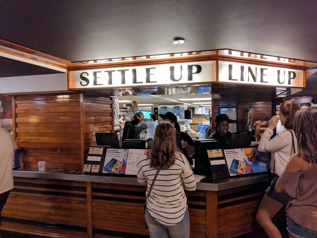 Shake Shack | restaurant | 12 S Michigan Ave, Chicago, IL 60603, USA | 3126466005 OR +1 312-646-6005