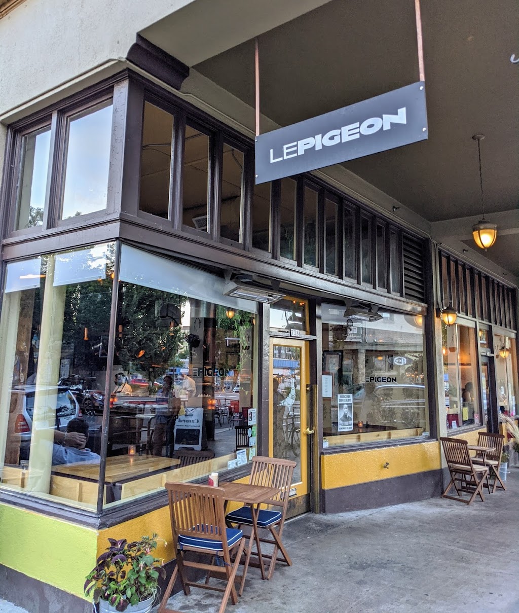 Le Pigeon | restaurant | 738 E Burnside St, Portland, OR 97214, USA | 5035468796 OR +1 503-546-8796