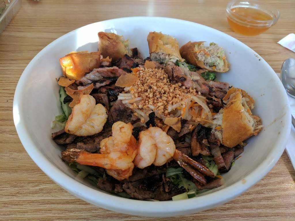 Noodle Palace - South East Asian Cuisine | restaurant | 1310 Petaluma Hill Rd, Santa Rosa, CA 95404, USA | 7075281548 OR +1 707-528-1548