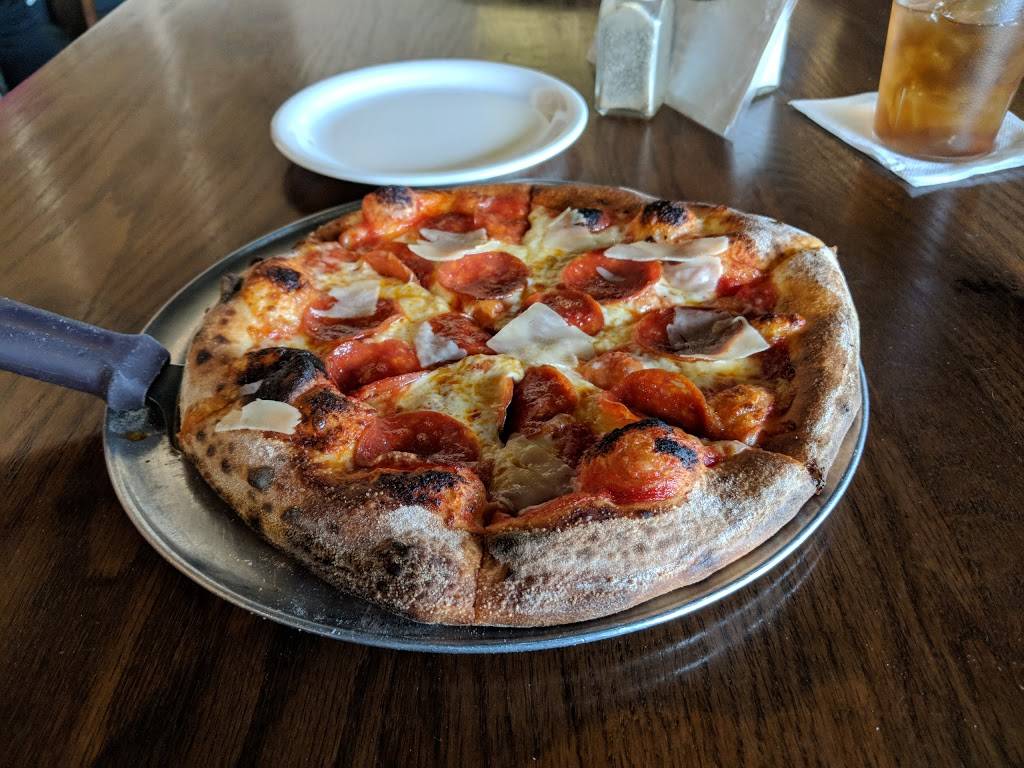 Brickyard Dining Co | restaurant | 140 Commercial Ave SE, New Philadelphia, OH 44663, USA | 2348014519 OR +1 234-801-4519