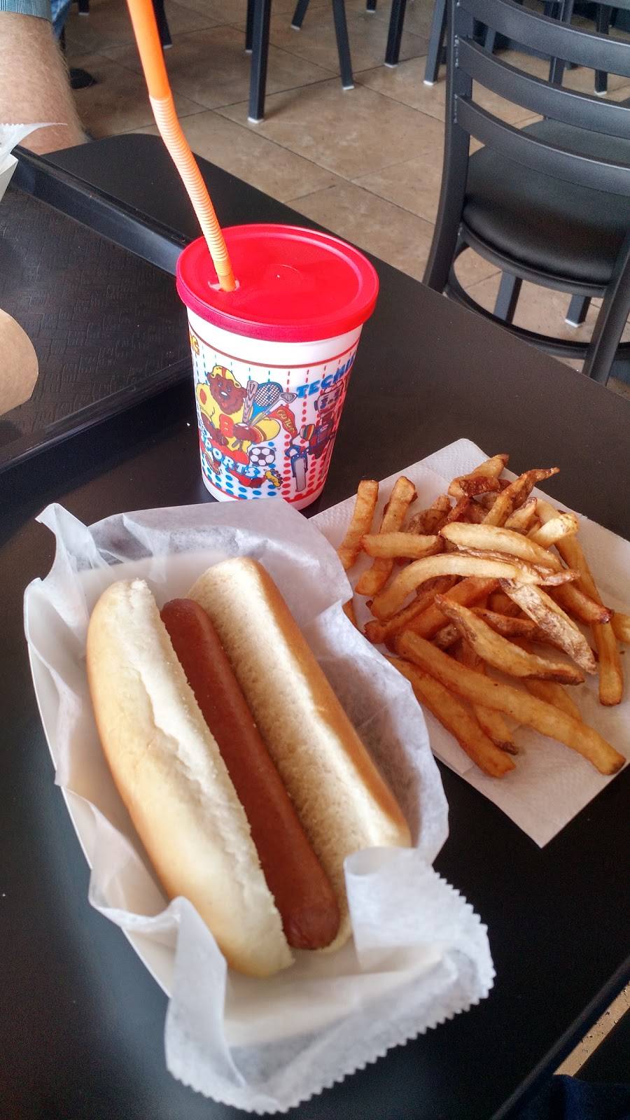 Rock N Grill | restaurant | 335 Randall Rd, Lake in the Hills, IL 60156, USA | 2243330001 OR +1 224-333-0001