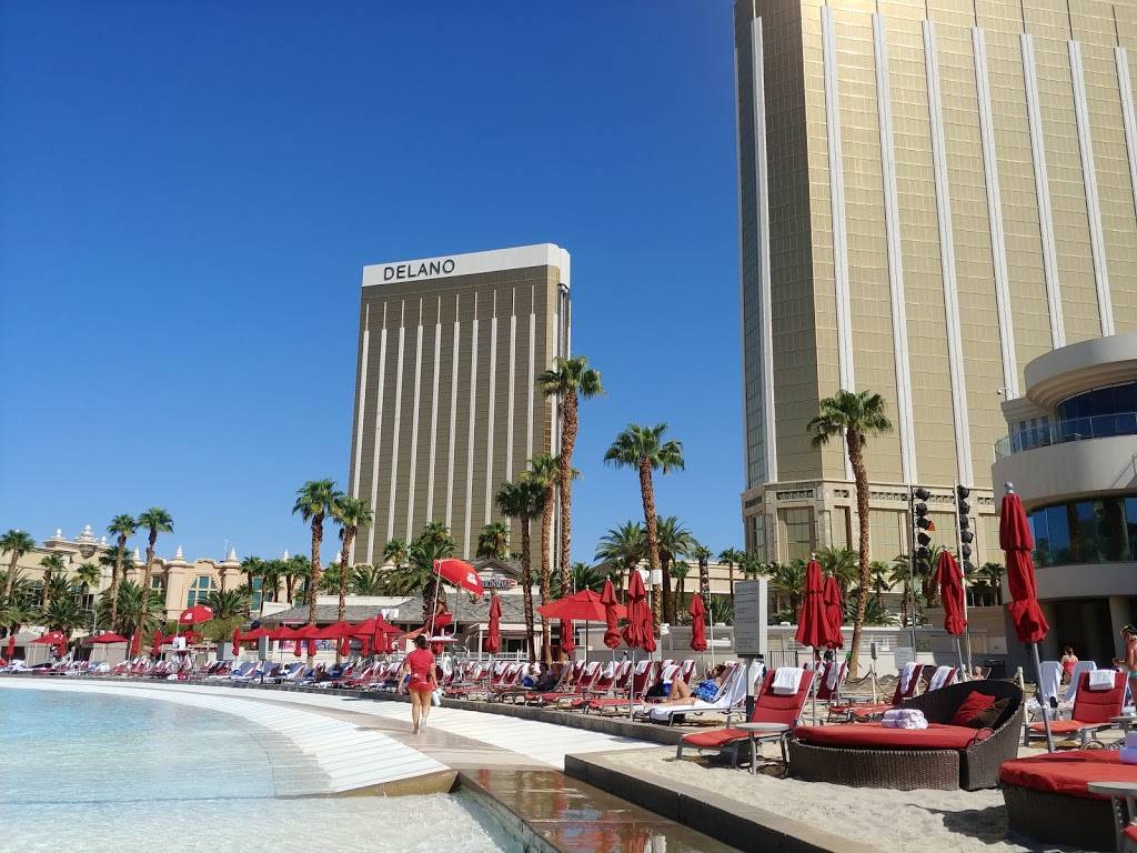 Beach Bar and Grill | restaurant | 3950 S Las Vegas Blvd, Las Vegas, NV 89119, USA | 7026327777 OR +1 702-632-7777