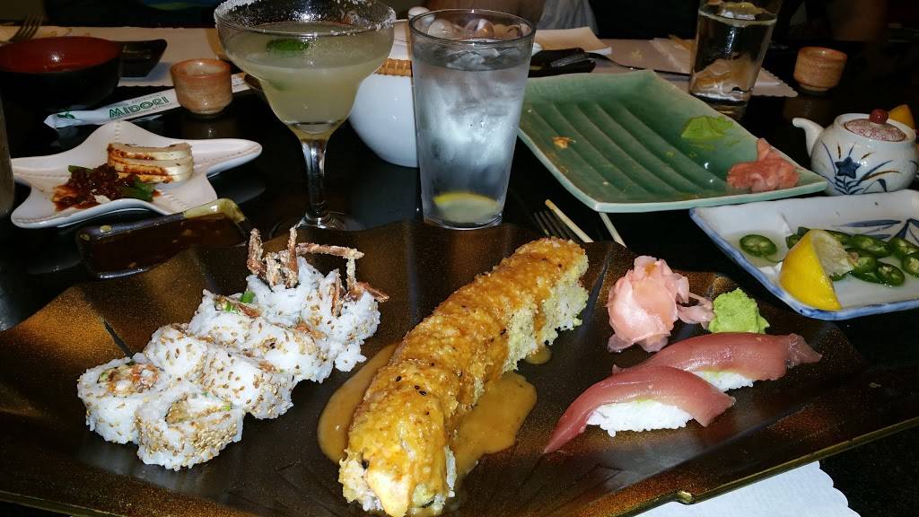 Midori Japanese Restaurant | restaurant | 3310 W Bryn Mawr Ave, Chicago, IL 60659, USA | 7732679733 OR +1 773-267-9733