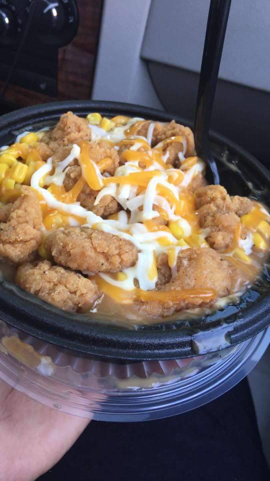 KFC | restaurant | 13253 Woodward Ave, Highland Park, MI 48203, USA | 3138680050 OR +1 313-868-0050