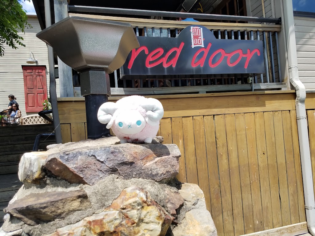 Red Door | restaurant | 3701 Cantrell Rd, Little Rock, AR 72202, USA | 5016668482 OR +1 501-666-8482
