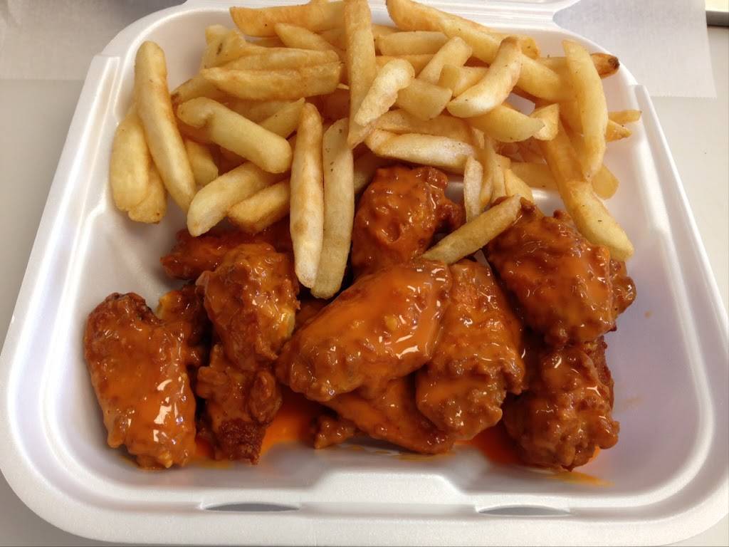 Chiofalos Pizza | restaurant | 5300 Edmondson Ave, Baltimore, MD 21229, USA | 4107440000 OR +1 410-744-0000