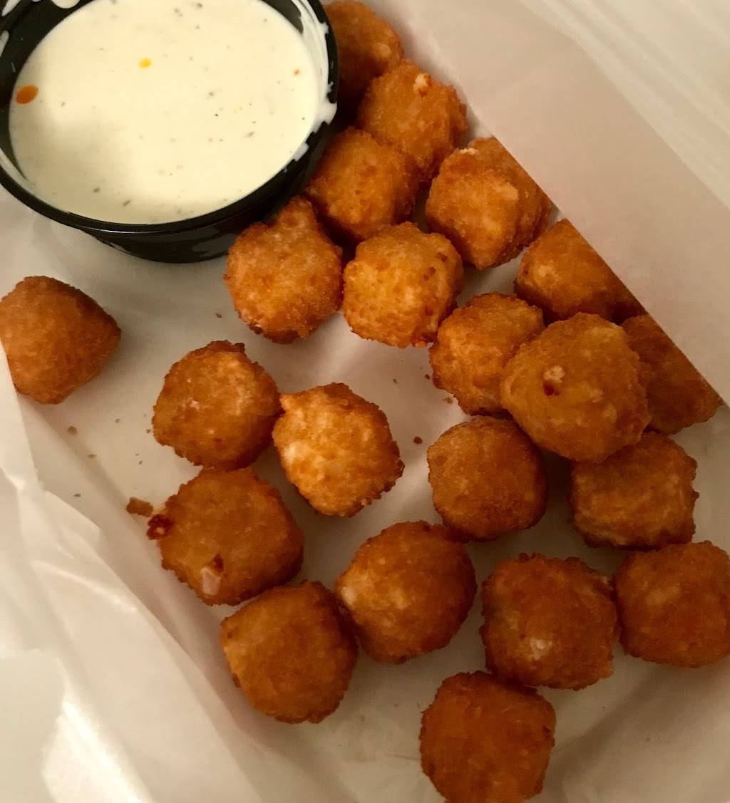 Tomatoes II Pizzeria | restaurant | 1069 Washington Ave, Carnegie, PA 15106, USA | 4127457474 OR +1 412-745-7474