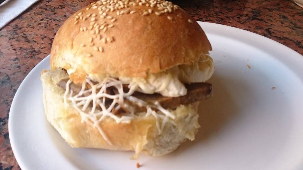 Ferdinandos Focacceria | restaurant | 151 Union St, Brooklyn, NY 11231, USA | 7188551545 OR +1 718-855-1545