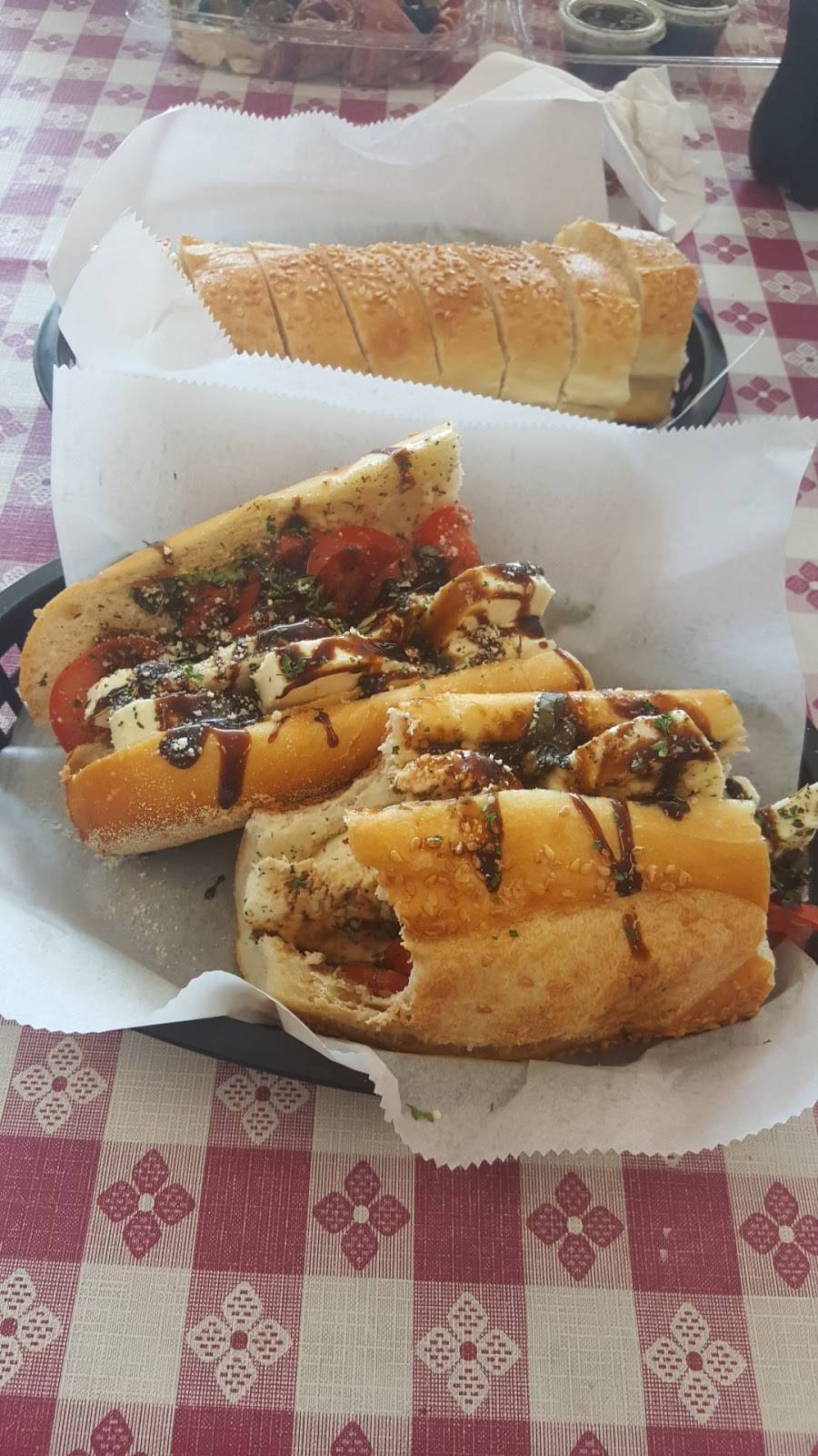 Johnny Paisanos | restaurant | 226 Baltimore Pike, Springfield, PA 19064, USA | 6106900150 OR +1 610-690-0150