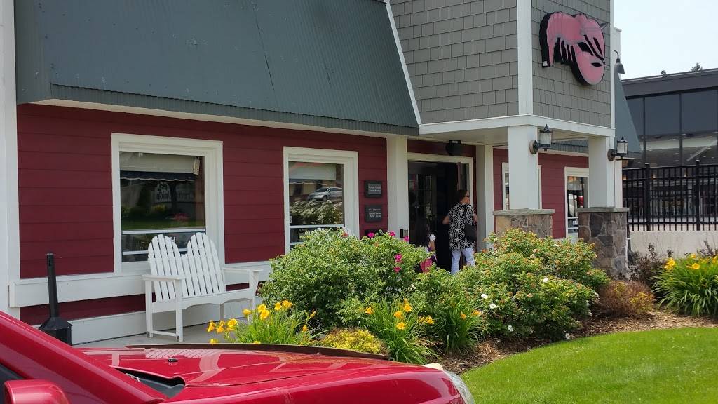 Red Lobster | restaurant | 311 King St W, Oshawa, ON L1J 2J8, Canada | 9054341143 OR +1 905-434-1143