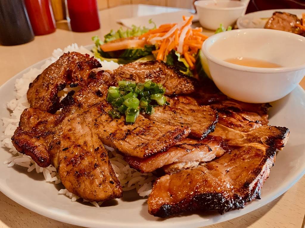 V House Noodle | restaurant | 12752 Aurora Ave N, Seattle, WA 98133, USA | 2064534548 OR +1 206-453-4548