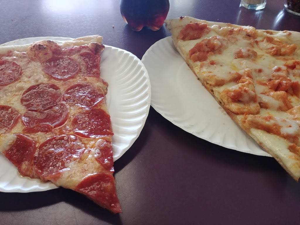 Sinapis Pizza & Restaurant | restaurant | 15 Backus Ave, Danbury, CT 06810, USA | 2037927030 OR +1 203-792-7030