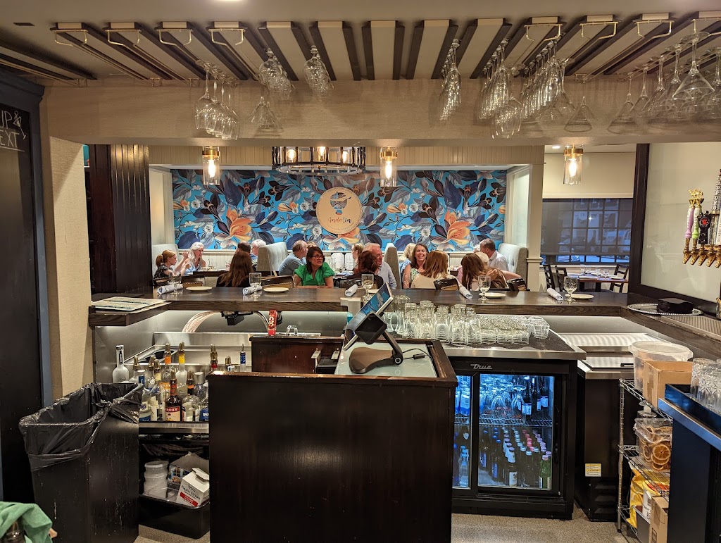 Andalin Thai kitchen & bar | restaurant | 24 West St, Beverly, MA 01915, USA | 9789939888 OR +1 978-993-9888