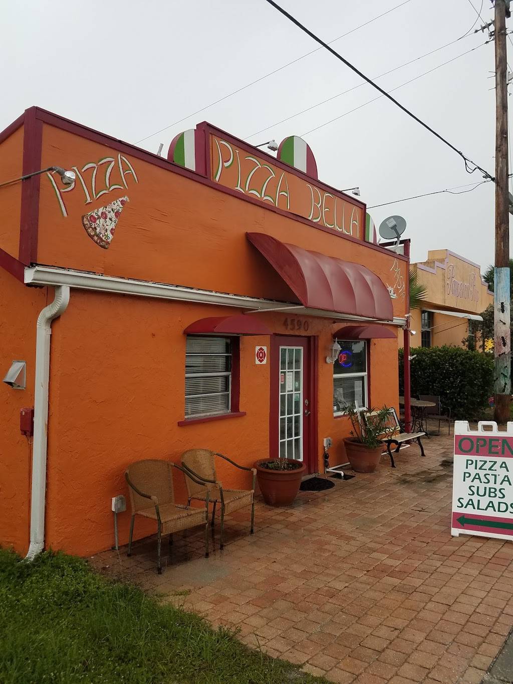 Pizza Bella | restaurant | 4590 Pine Island Rd, Matlacha, FL 33993, USA | 2392834668 OR +1 239-283-4668