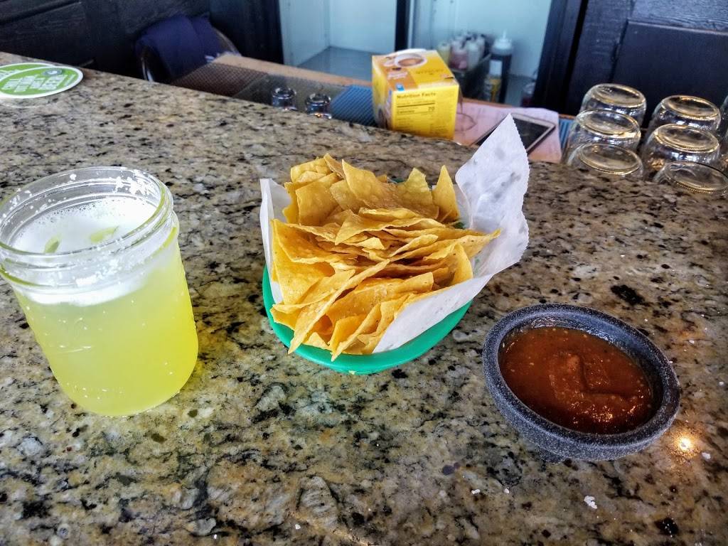 Barrio Willoughby | restaurant | 4061 Erie St, Willoughby, OH 44094, USA | 4408561400 OR +1 440-856-1400