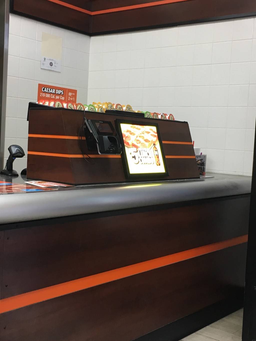 Little Caesars Pizza | meal takeaway | 6466 S Higley Rd, Gilbert, AZ 85298, USA | 4802794750 OR +1 480-279-4750