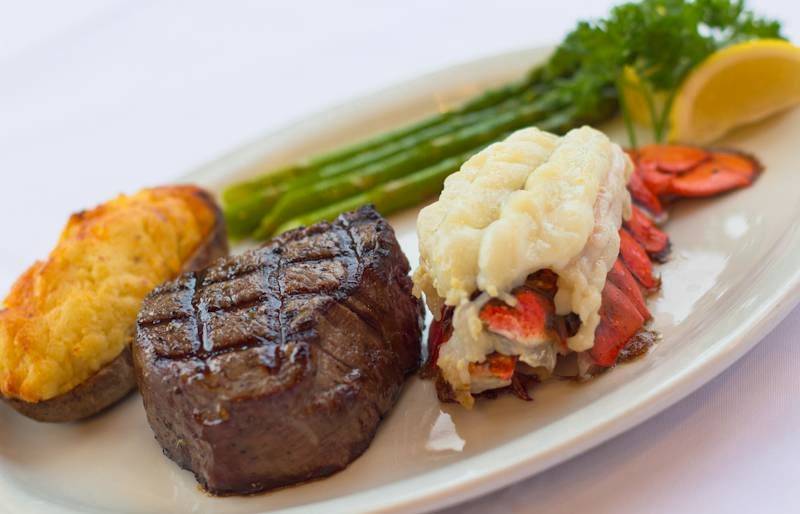 Surf & Sirloin | restaurant | 13090 Manchester Rd, Des Peres, MO 63131, USA | 3148223637 OR +1 314-822-3637