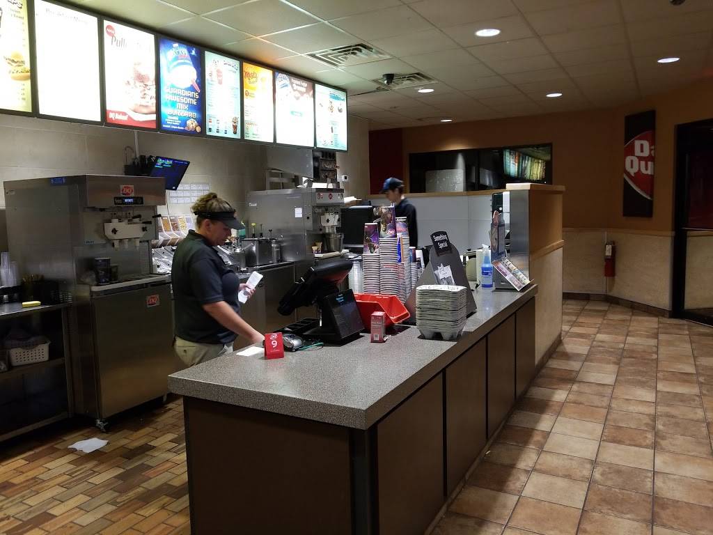 Dairy Queen Grill & Chill | restaurant | 440 E Franklin St, Hartwell, GA 30643, USA | 7063762405 OR +1 706-376-2405