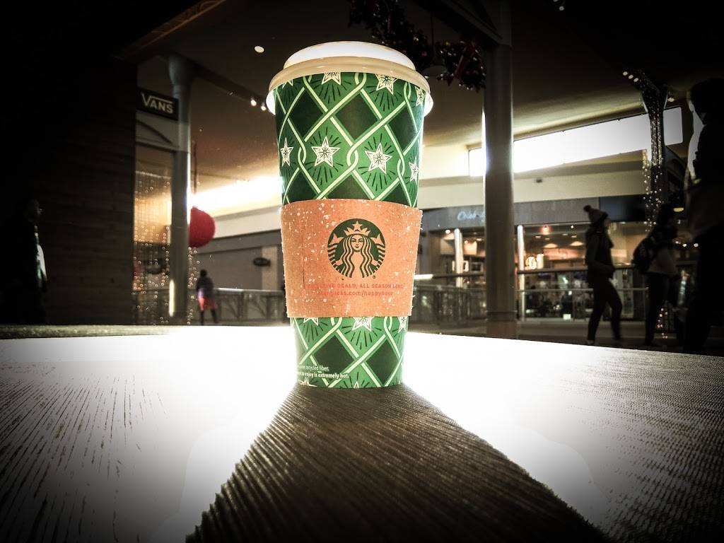 Starbucks | cafe | 2500 N Mayfair Road Space no: 5530, Milwaukee, WI 53226, USA | 4142589290 OR +1 414-258-9290