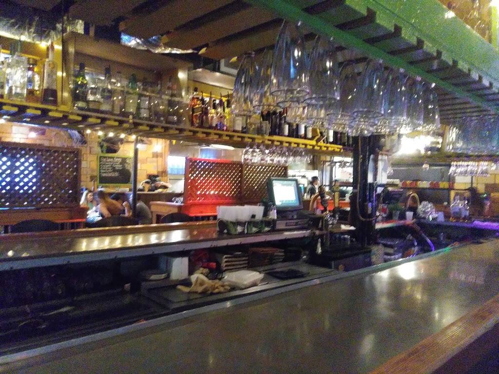 Crocs 19th Street Bistro | restaurant | 620 19th St, Virginia Beach, VA 23451, USA | 7574285444 OR +1 757-428-5444