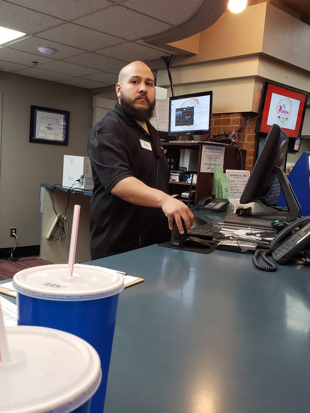 Northrock Lanes | meal takeaway | 3232 N Rock Rd, Wichita, KS 67226, USA | 3166365444 OR +1 316-636-5444