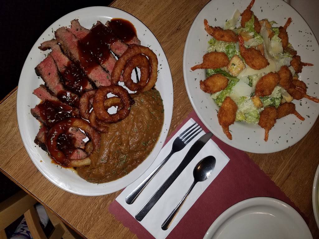 Bergen Farm Market Family Restaurant | restaurant | 90 S Lake Ave, Bergen, NY 14416, USA | 5854941320 OR +1 585-494-1320