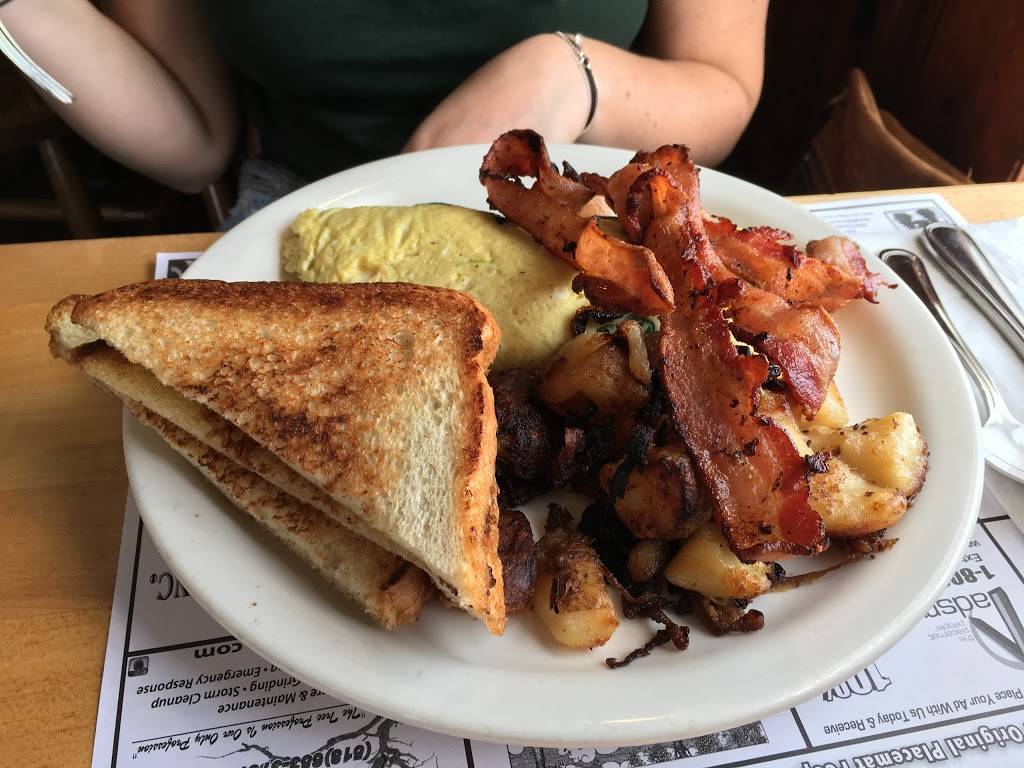 East Chatham Food Company | restaurant | 1267 NY-295, East Chatham, NY 12060, USA | 5183925065 OR +1 518-392-5065