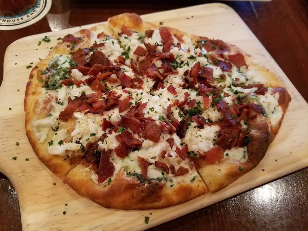 The Cask Taphouse and Grill | restaurant | 80 Kunkle Dr, Easton, PA 18045, USA | 6104385655 OR +1 610-438-5655