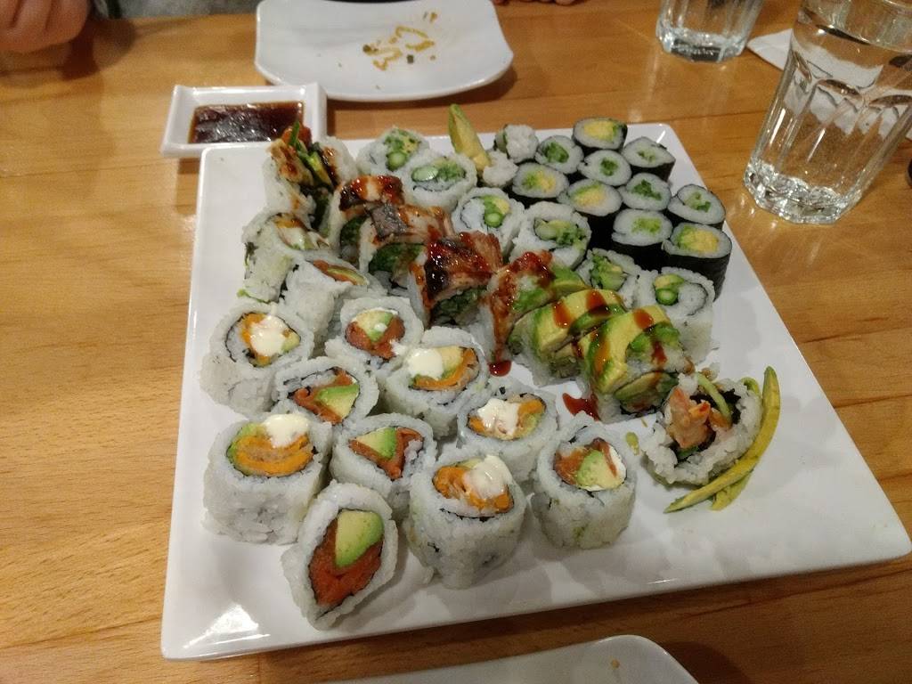 Taka Japanese Sushi and Thai Food Restaurant | restaurant | 5011 Legacy Park Dr, Windsor, ON N8W 5S6, Canada | 5199723222 OR +1 519-972-3222