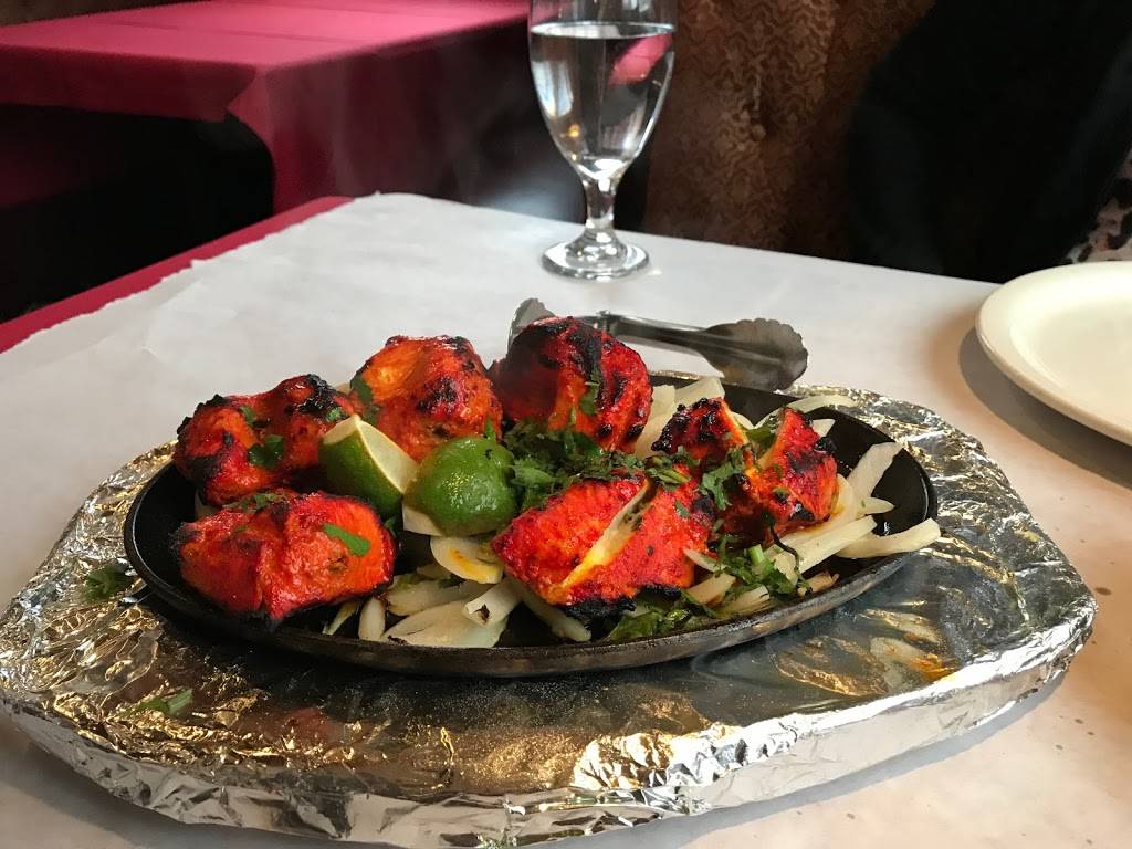 Lal Mirch Indian Restaurant | restaurant | 5146 Kanan Rd, Agoura Hills, CA 91301, USA | 8183129690 OR +1 818-312-9690