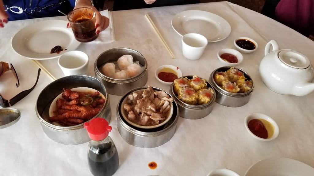 Seafood World | restaurant | 15351 Brookhurst St #101, Westminster, CA 92683, USA | 7147758828 OR +1 714-775-8828