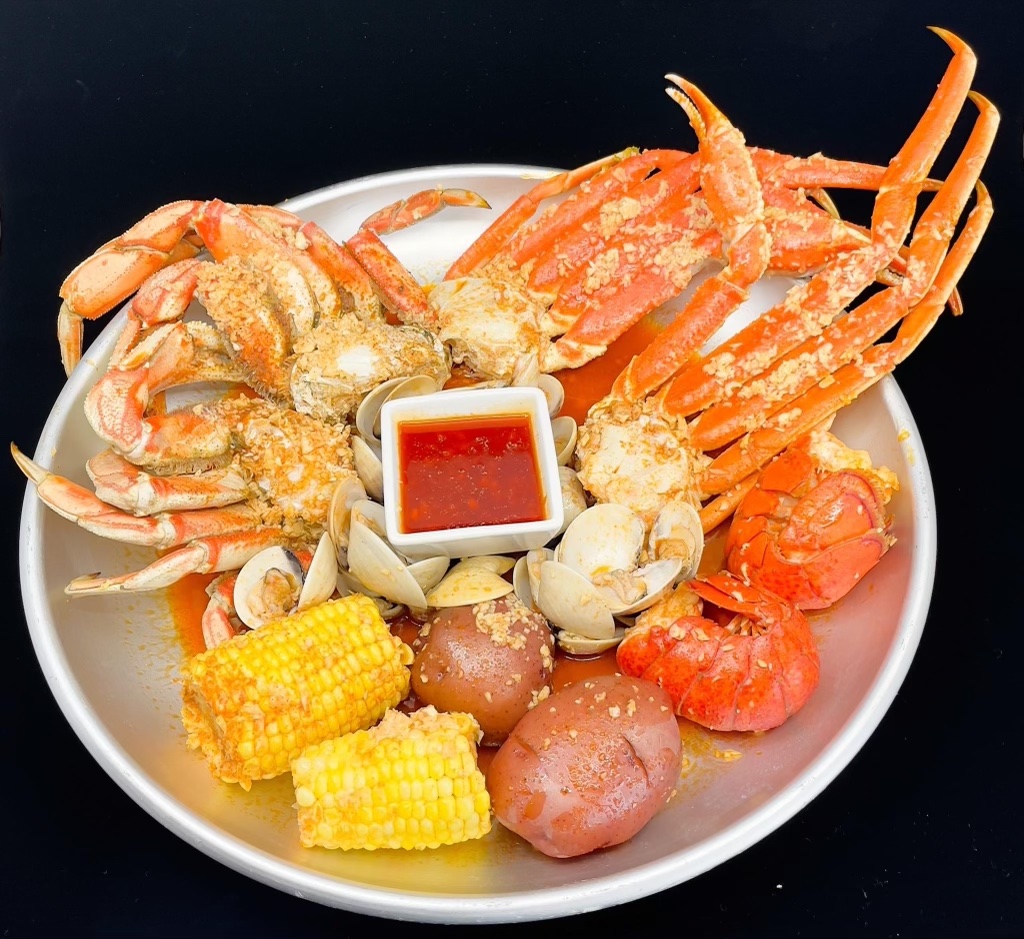 Crabby Noodles Pho & Seafood | restaurant | 6795 Wilson Blvd #1D, Falls Church, VA 22044, USA | 5719994487 OR +1 571-999-4487