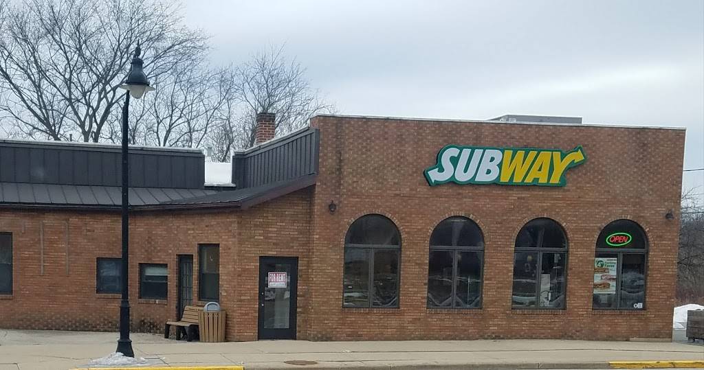 Subway | restaurant | 238 E Main St, Marshall, WI 53559, USA | 6086553331 OR +1 608-655-3331