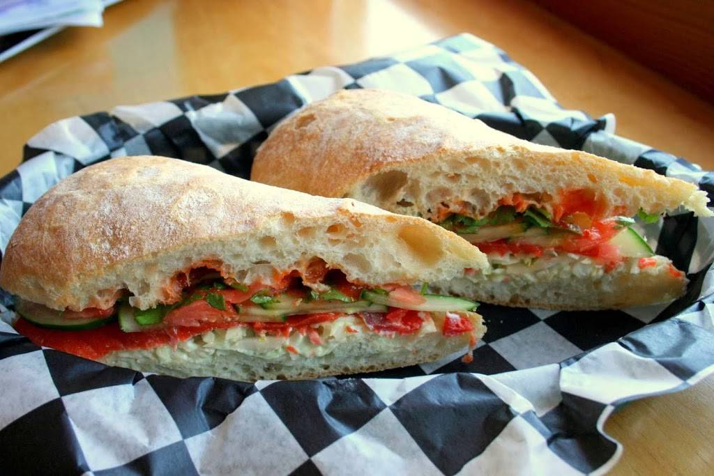 Northern Waters Smokehaus | restaurant | 394 S Lake Ave #106, Duluth, MN 55802, USA | 2187247307 OR +1 218-724-7307