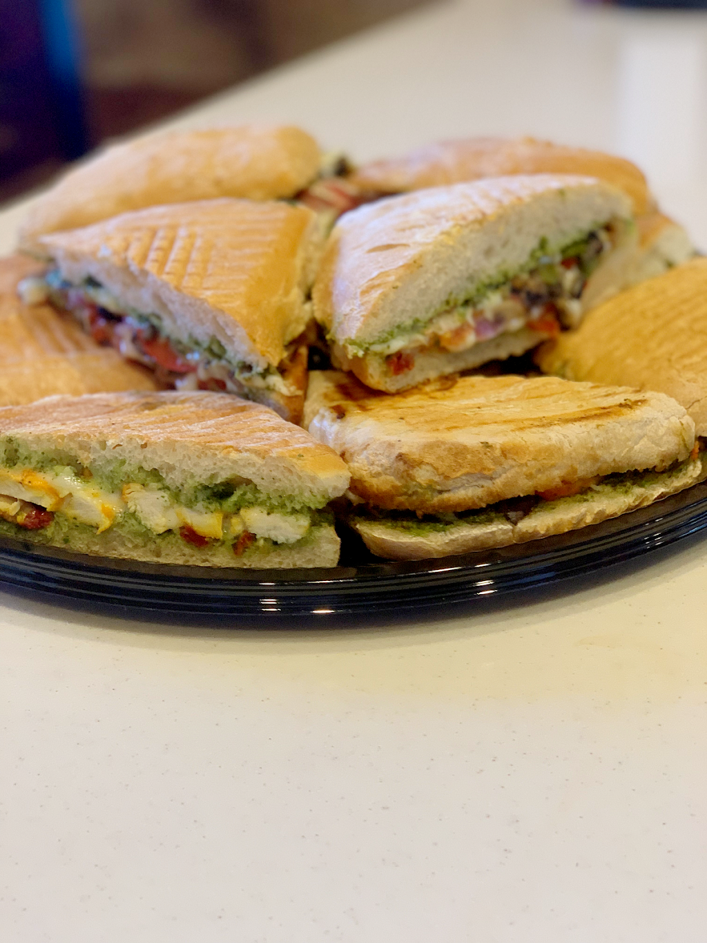 Roobics Cafe | restaurant | 325 N Verdugo Rd, Glendale, CA 91206, USA | 8184847611 OR +1 818-484-7611