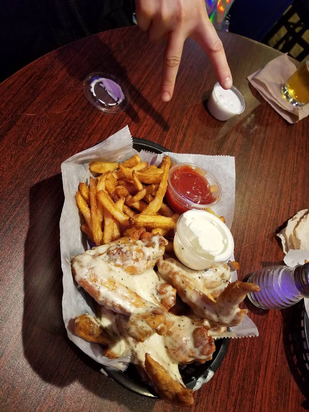 Jammin Wings | restaurant | 2590 Freeway Blvd, Brooklyn Center, MN 55430, USA | 7632088368 OR +1 763-208-8368