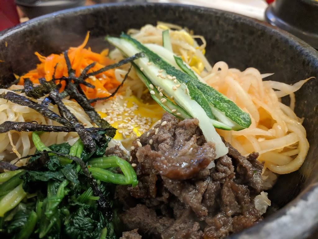 Chun Ju Restaurant | restaurant | 5707 W Dempster St, Morton Grove, IL 60053, USA | 8474700066 OR +1 847-470-0066