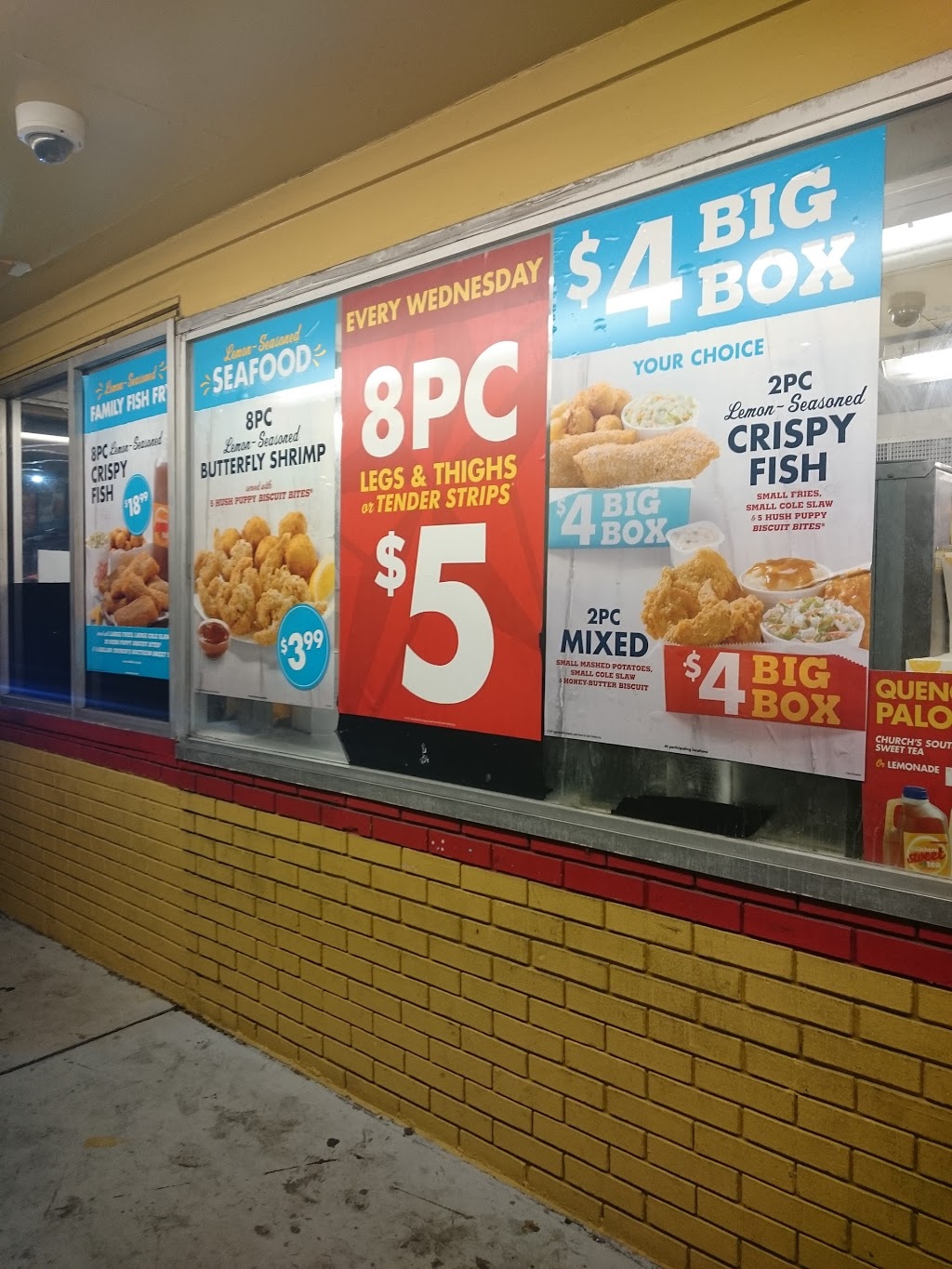 Churchs Chicken | restaurant | 2101 NW 79th St, Miami, FL 33147, USA | 3058364014 OR +1 305-836-4014