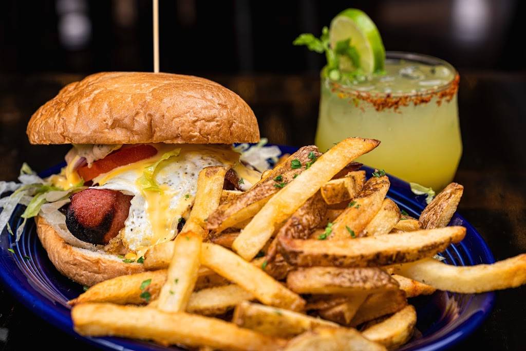 Hale Street Cantina | restaurant | 109 N Hale St, Wheaton, IL 60187, USA | 3317167141 OR +1 331-716-7141