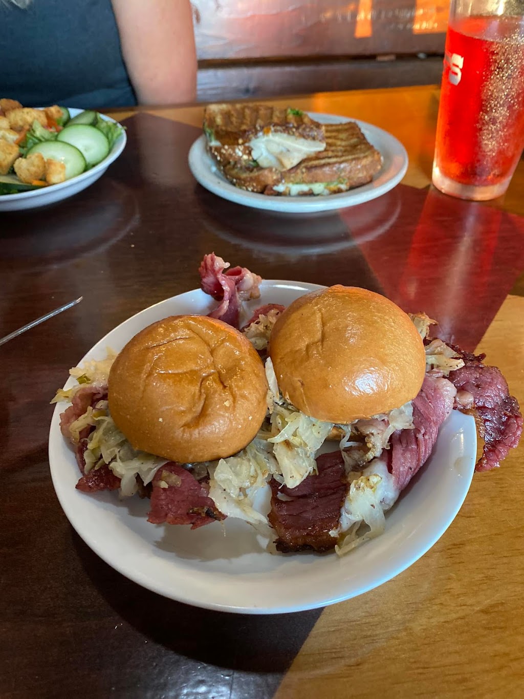 Brave Bull | restaurant | 91115 N Willamette St, Coburg, OR 97408, USA | 5413445077 OR +1 541-344-5077